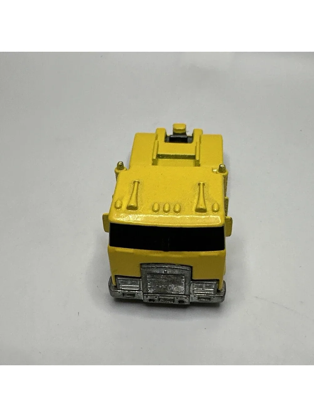 Hot Wheels 1986 Semi Truck Cab Tractor Cabover Yellow Malaysia FAST SHIPPING